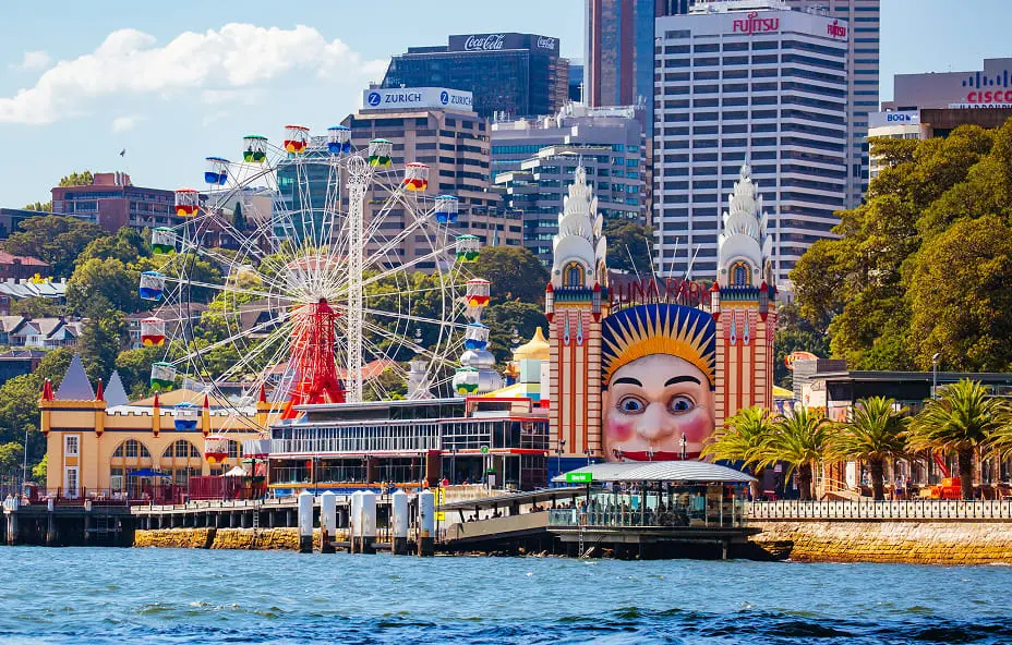 ウィスラービレッジ